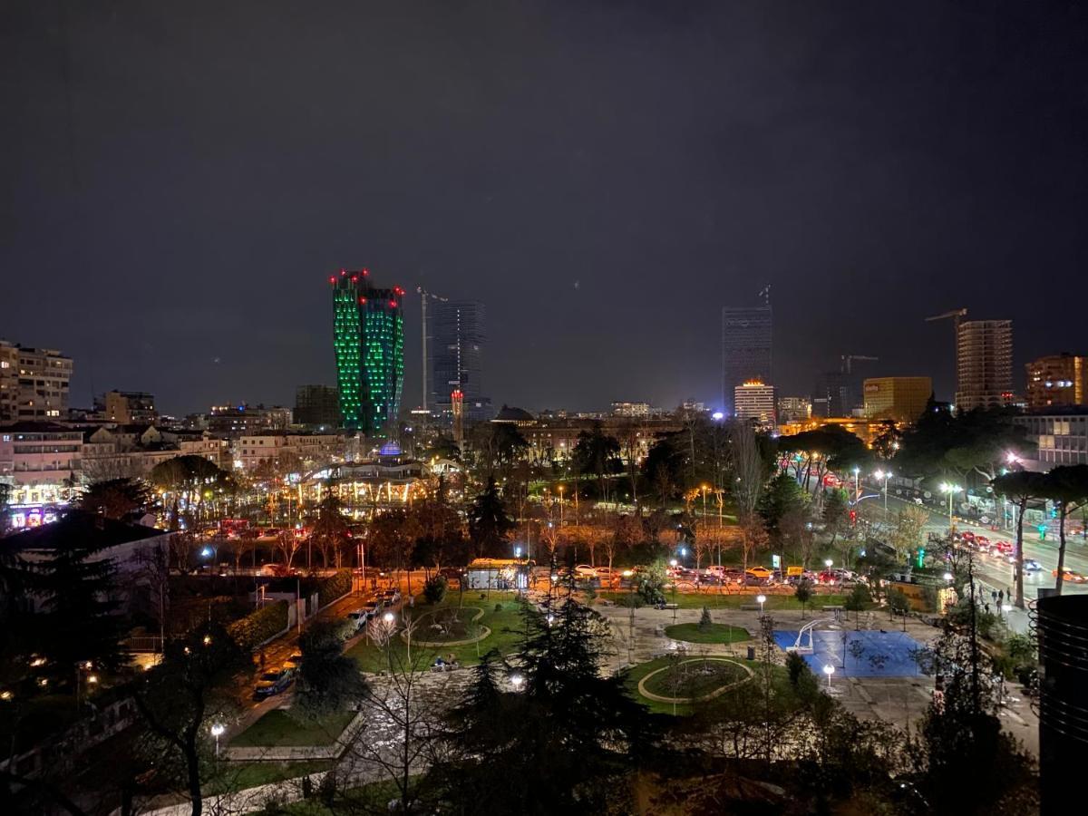 Апартаменты Amo Tower Tirana Center Экстерьер фото