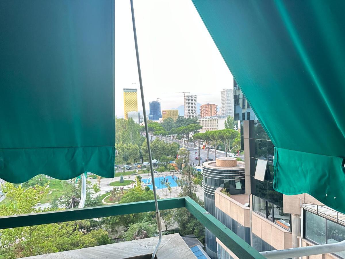 Апартаменты Amo Tower Tirana Center Экстерьер фото