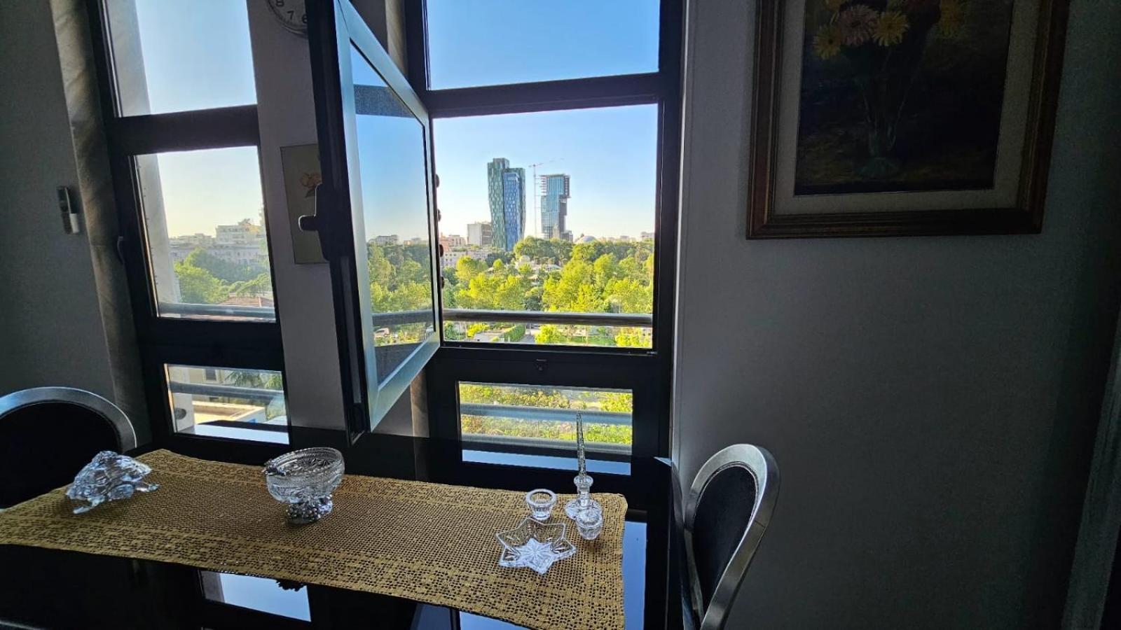 Апартаменты Amo Tower Tirana Center Экстерьер фото